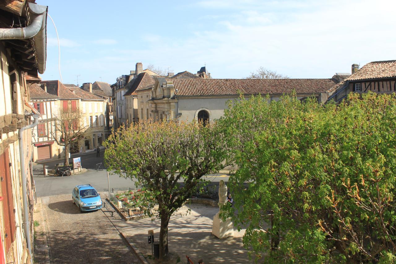 Le Relais De La Myrpe Apartment Бержерак Екстериор снимка